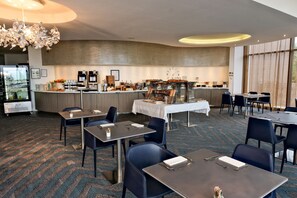 Daily continental breakfast for a fee