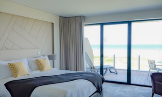 Privilège front de mer | Premium bedding, minibar, in-room safe, individually furnished