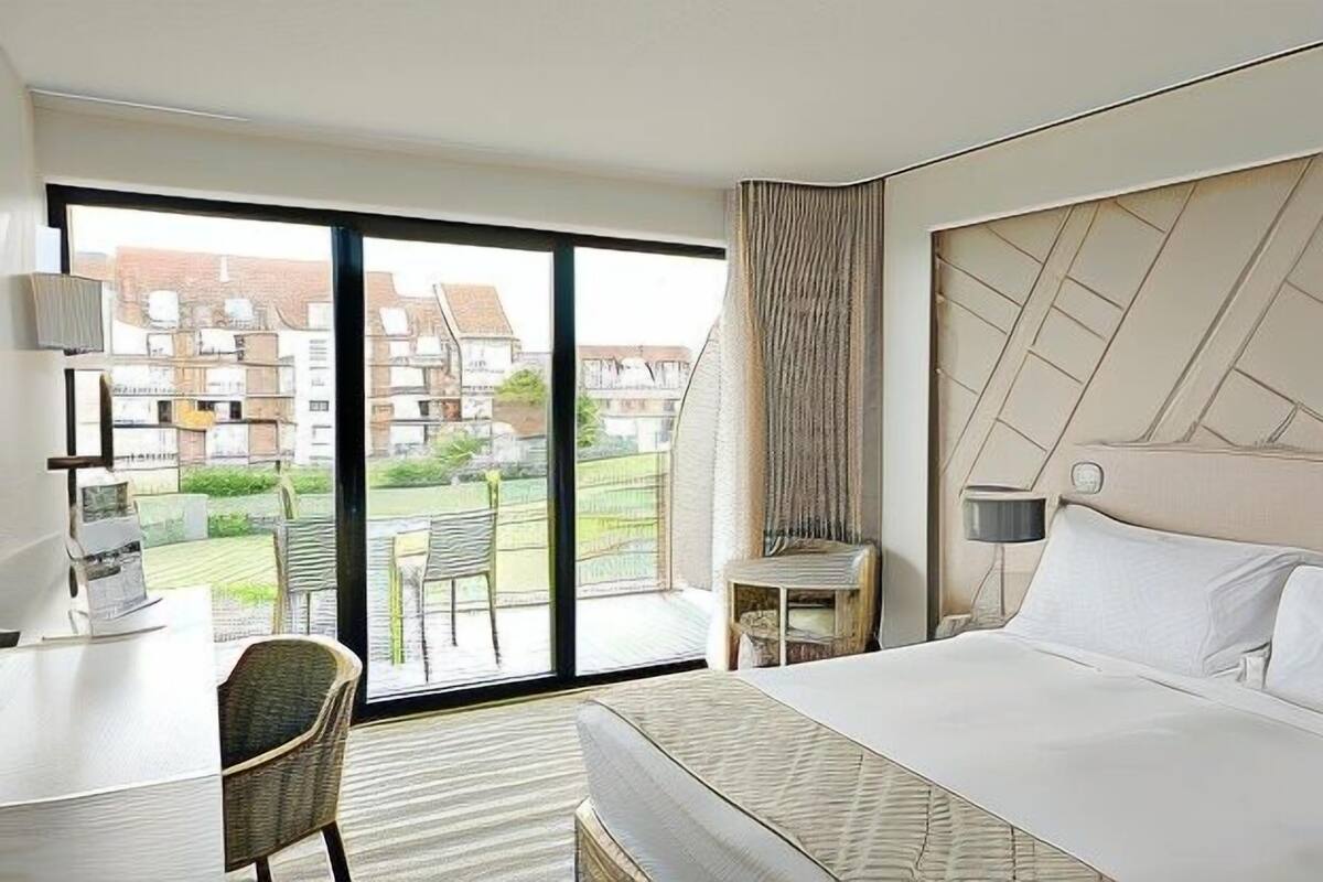 1 Schlafzimmer, hochwertige Bettwaren, Minibar, Zimmersafe