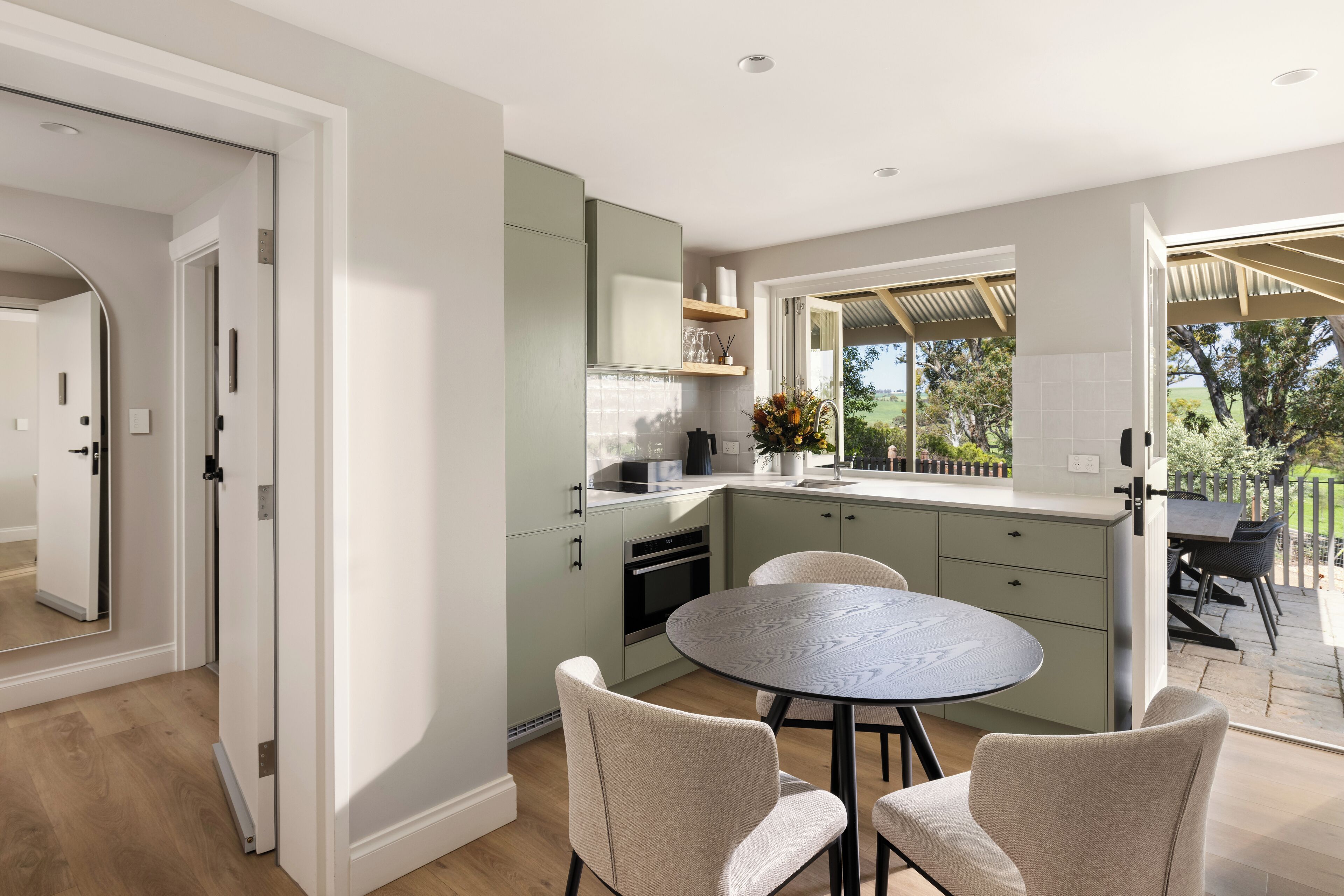 Cottage, Garden View | Private kitchen