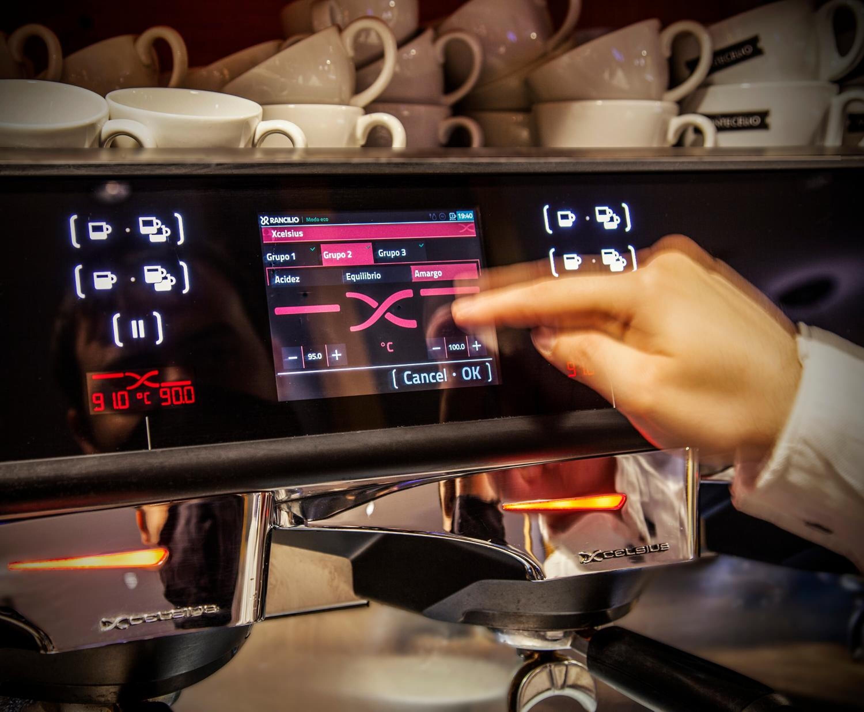 2 restaurants, lunch, dinner served; spanish cuisine