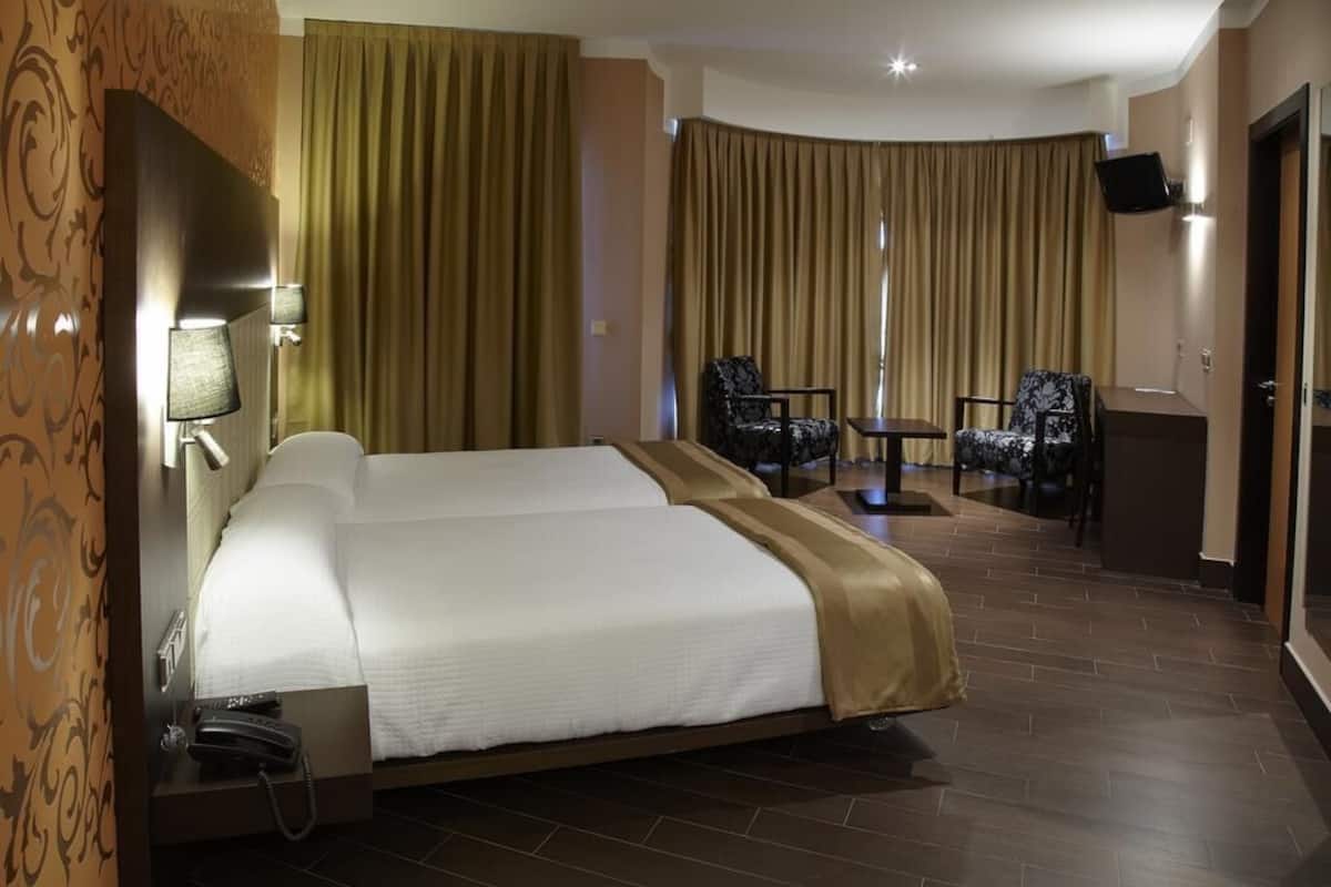 Minibar, in-room safe, desk, blackout drapes