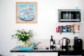 Private kitchenette - La Costa Motel (Bilinga)