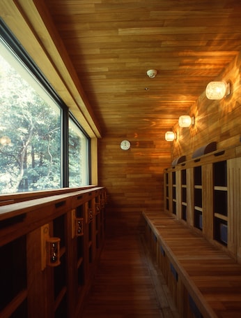 Sauna. Yumoto Fujiya Hotel