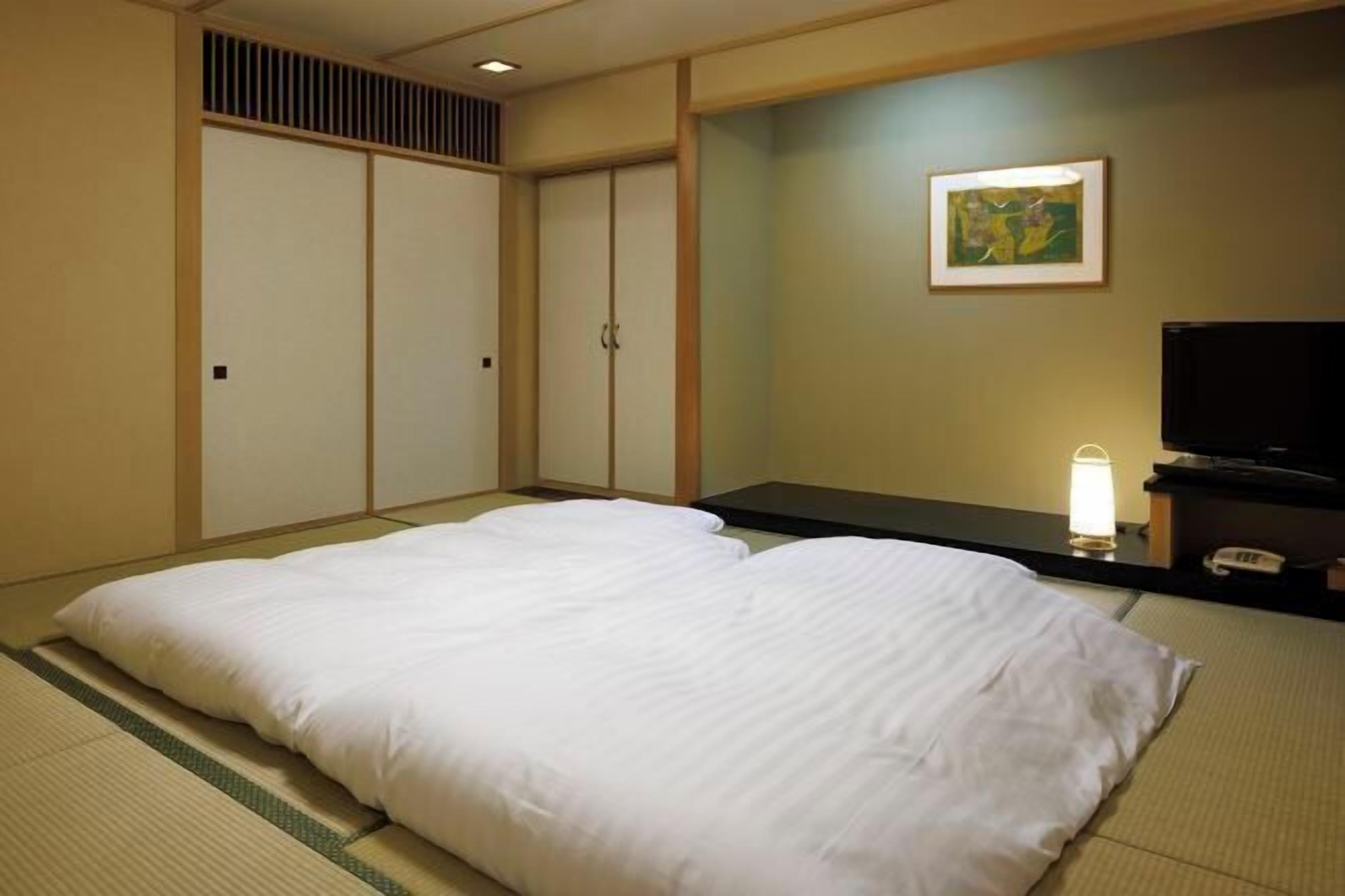 In-room safe, desk, laptop workspace, blackout drapes