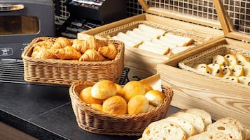 朝食ビュッフェ