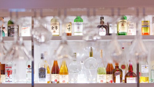 バー (施設内)