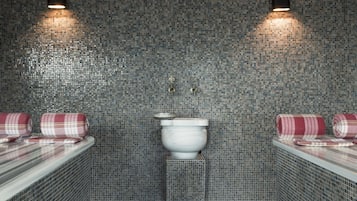 Sauna, steam room