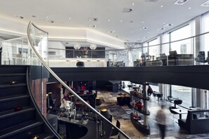 Serves breakfast and lunch - Haven Hotel Rotterdam, Curio Collection by Hilton (Rotterdam)