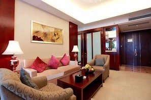 Minibar, in-room safe, cots/infant beds, alarm clocks - Jianghong International Hotel (Yongchuan)