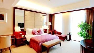 Minibar, in-room safe, cots/infant beds, alarm clocks