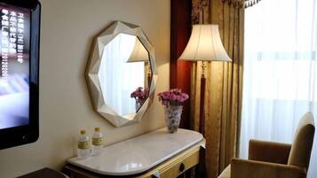 Minibar, in-room safe, cribs/infant beds, alarm clocks