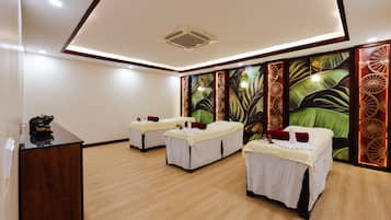Couples treatment room(s), sauna, body treatments, aromatherapy