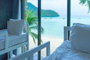 Dormitory Sunset | Beach/ocean view