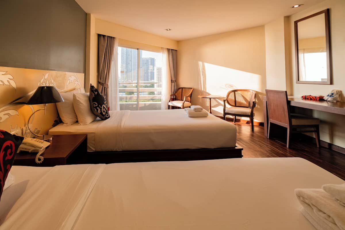 1 Schlafzimmer, Schreibtisch, laptopgeeigneter Arbeitsplatz