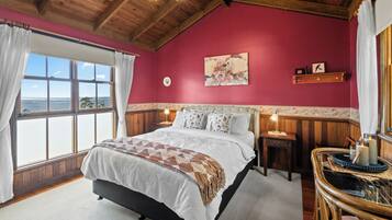 Rosella Room | Premium bedding, individually decorated, individually furnished