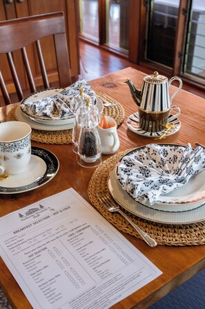 Dining - Tamborine Mountain B&B (Tamborine Mountain)
