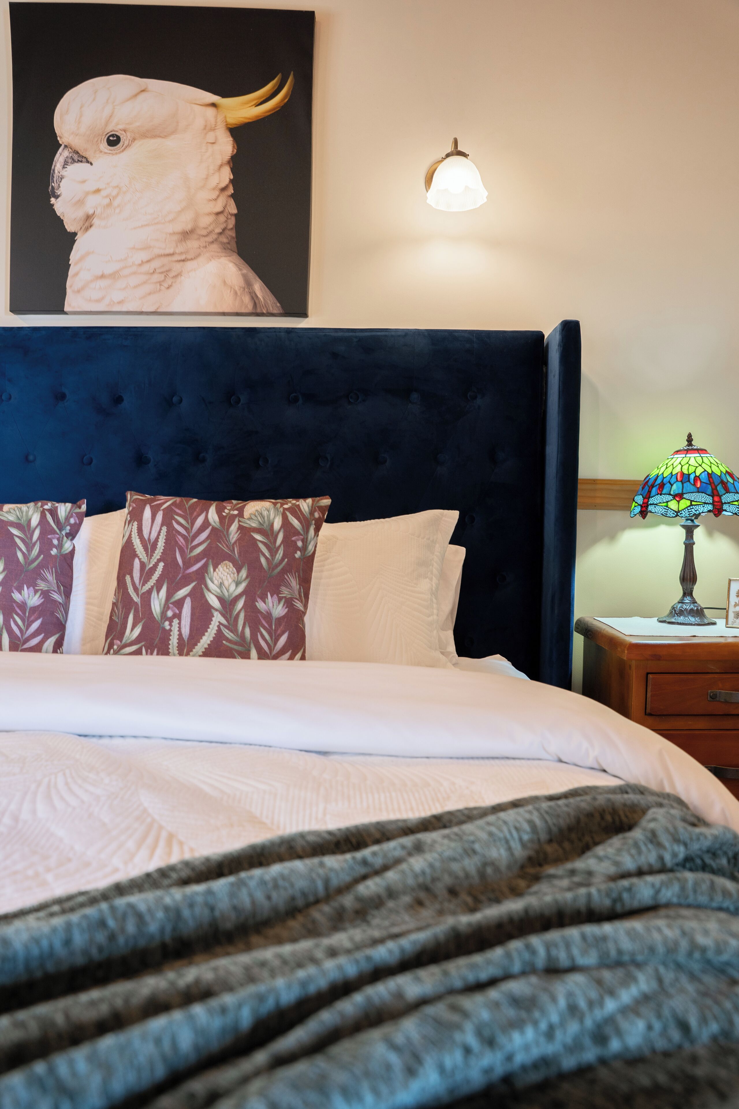 Cockatoo Room | Premium bedding, individually decorated, individually furnished