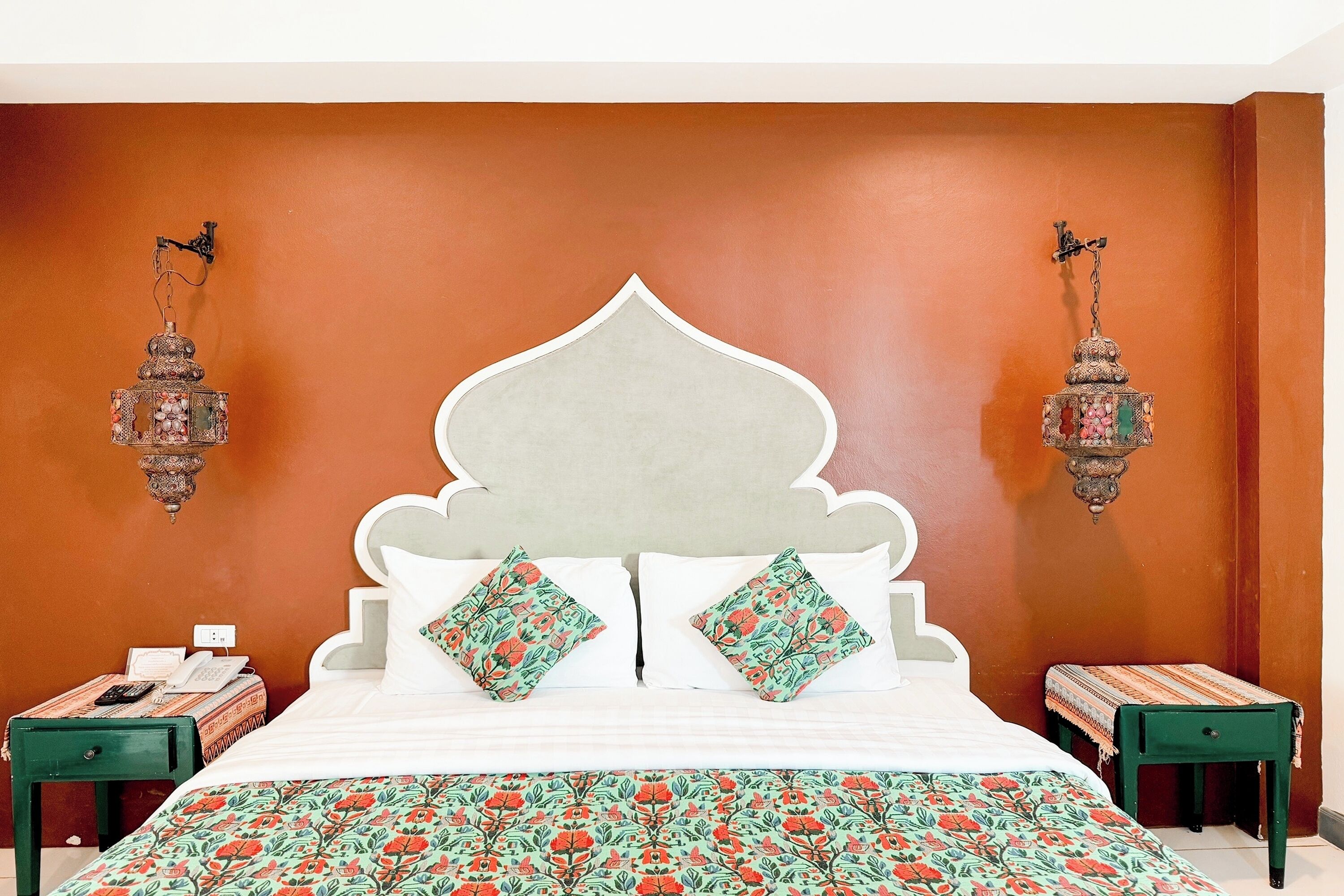 deluxe double room | desk, iron/ironing board, free wifi, bed sheets