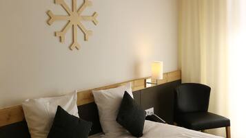 Family Room (Superior Family) | In-room safe, blackout drapes, soundproofing, free cribs/infant beds