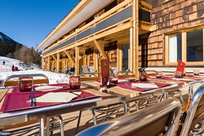 French cuisine - Marmotel (Uvernet-Fours)