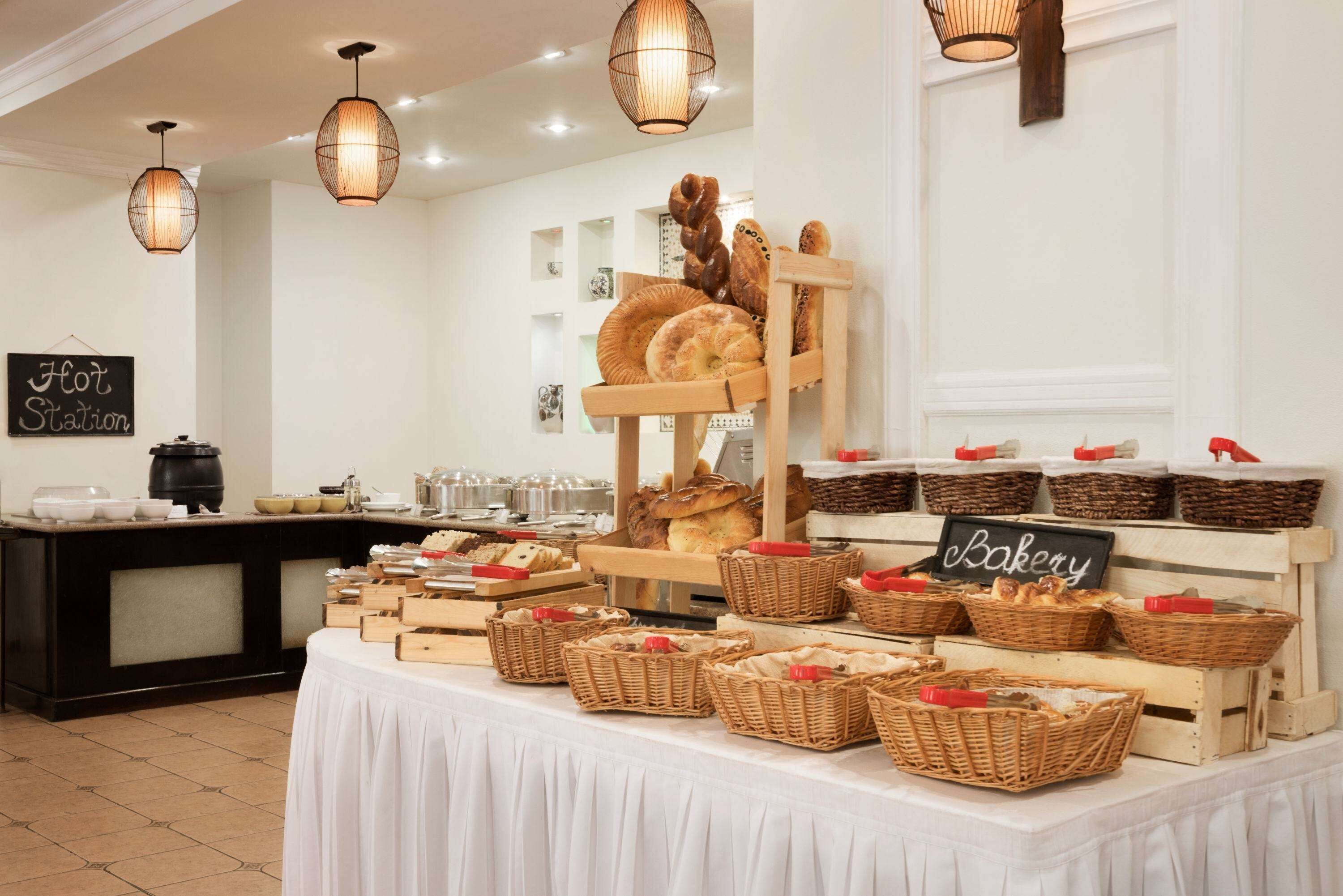 Desayuno buffet incluido todos los días 