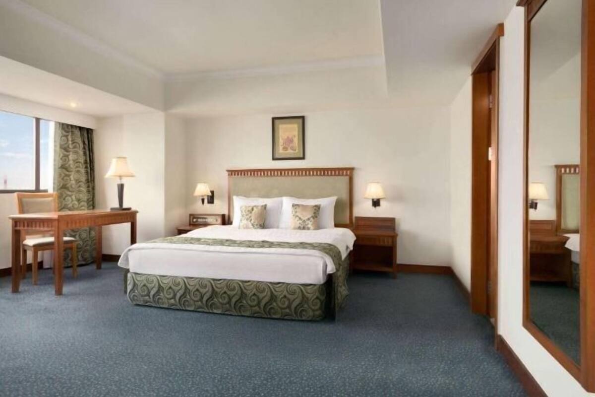 Minibar, caja de seguridad en la habitación y insonorización