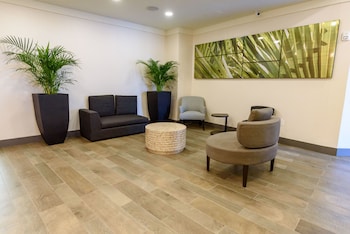 Lobby lounge at Polynesian Residences Waikiki Beach