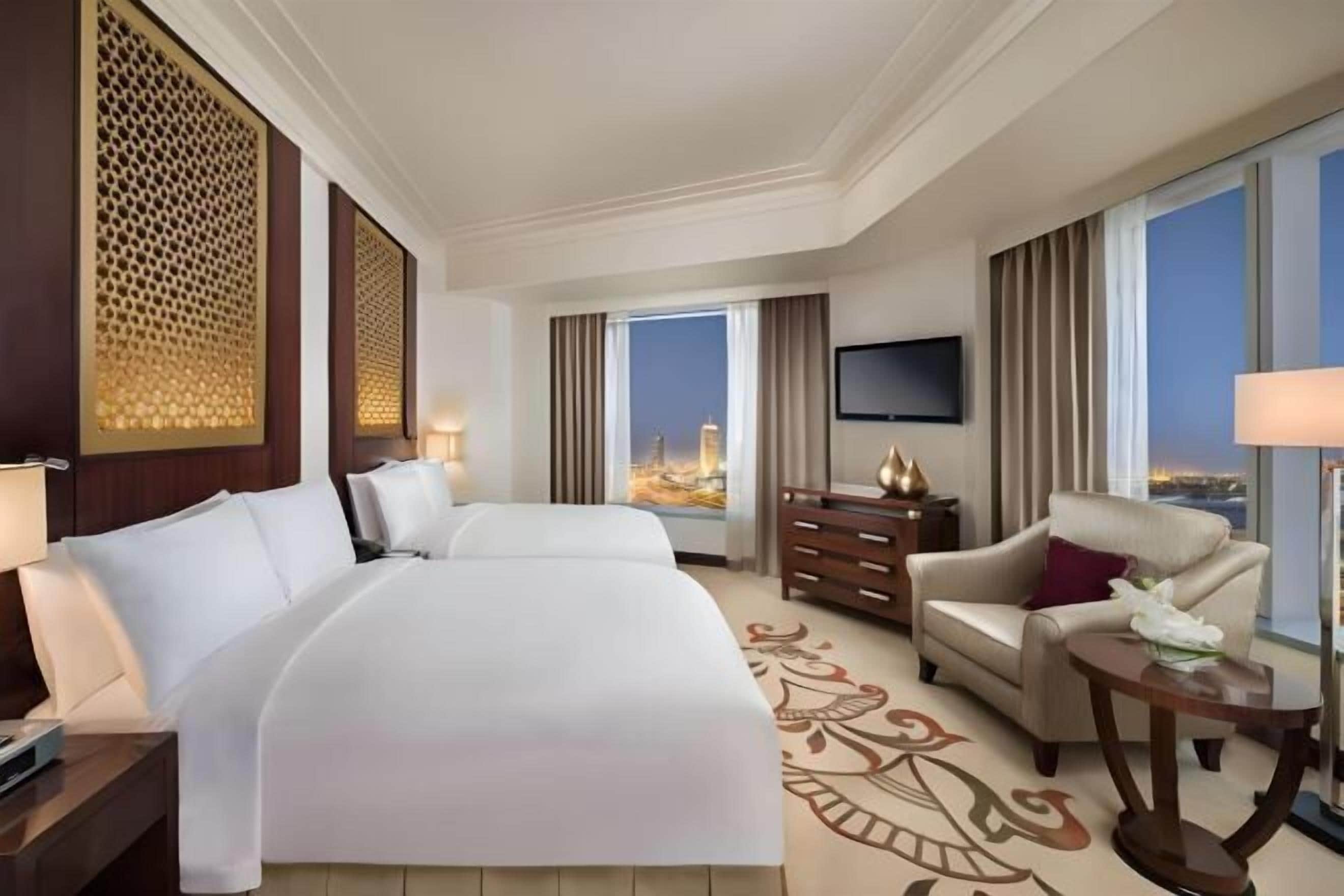 Ropa de cama de alta calidad y minibar 