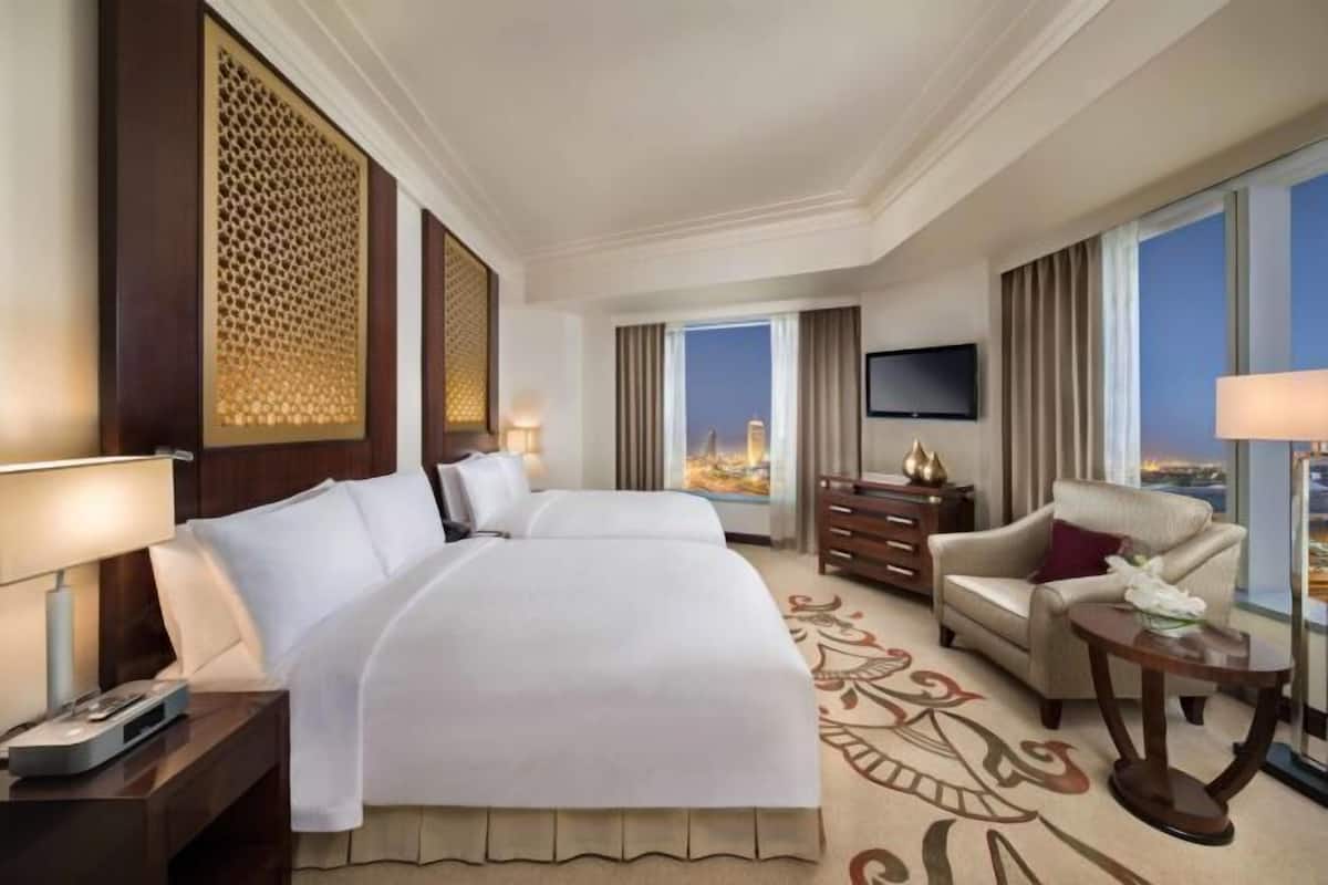 1 bilik tidur, peralatan tempat tidur premium, bar mini