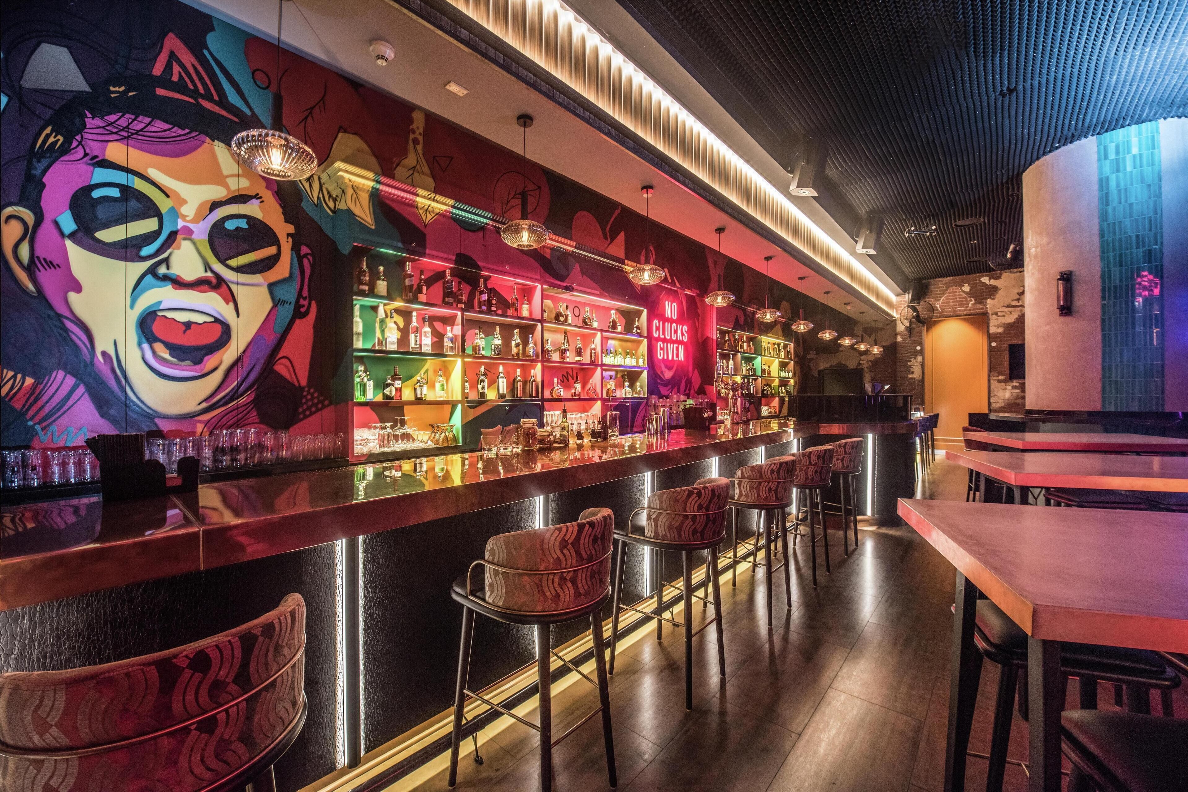 5 bars/lounges, poolside bar
