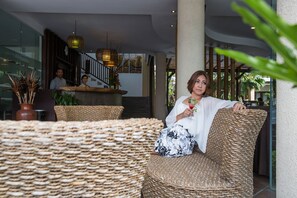 Lobby sitting area - Suris Boutique Hotel (Kuta)