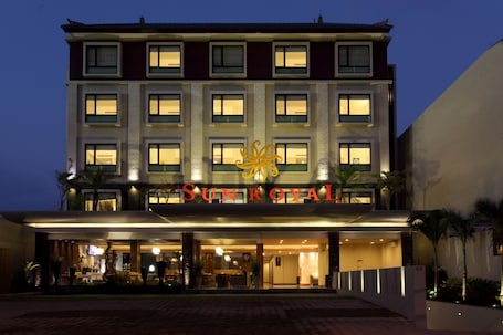 Front of property – evening/night