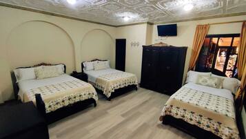 Down duvets, in-room safe, desk, blackout curtains