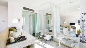 Junior Suite, Sea View | Bathroom