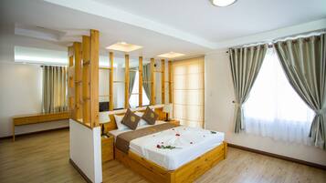 ุฌูุงุญ | ู
ููู ุจุงุฑ ูุฎุฒูุฉ ุฏุงุฎู ุงูุบุฑูุฉ ูู
ูุชุจ ูุณุชุงุฆุฑ ุชุนุชูู