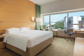 Premium bedding, minibar, in-room safe, desk - Courtyard by Marriott Hong Kong Sha Tin (Sha Tin)