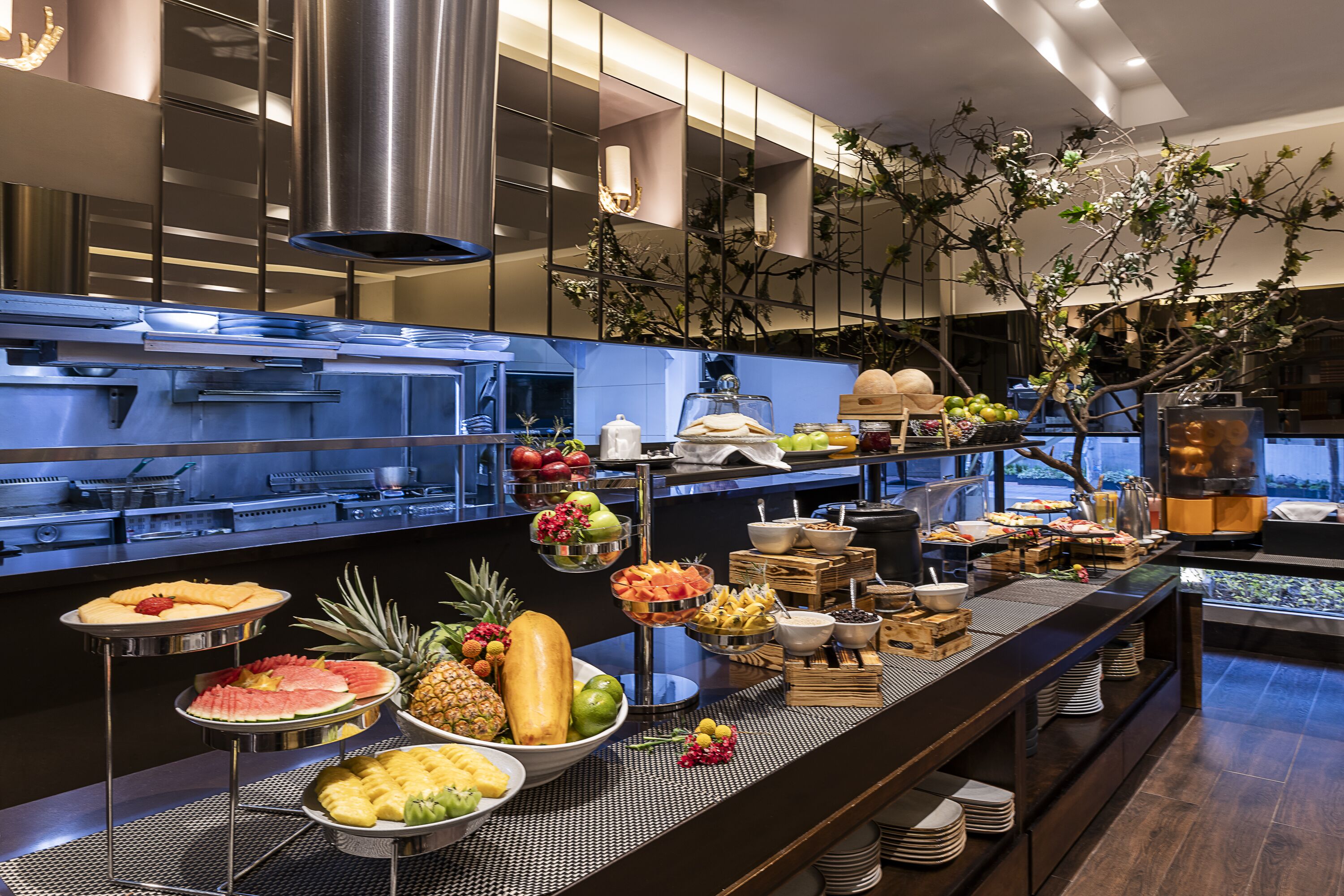 Daily buffet breakfast (COP 60000 per person)
