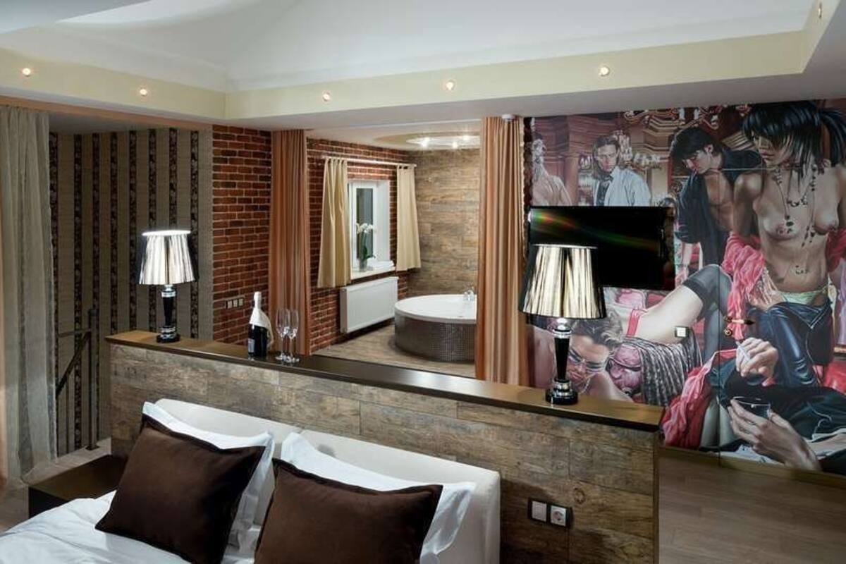 Deluxe Apartment, 2 Bedrooms | Premium bedding, minibar, in-room safe, desk
