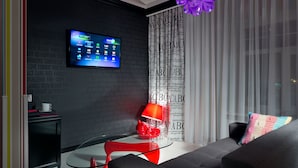 Luxury Suite | Living area - De Gaulle Boutique Hotel (Kharkiv)