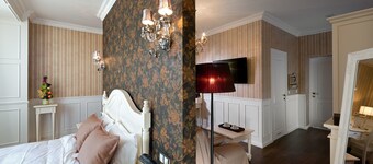 De Gaulle Boutique Hotel
