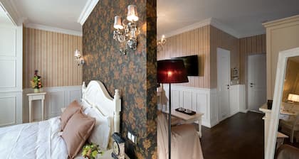 De Gaulle Boutique Hotel