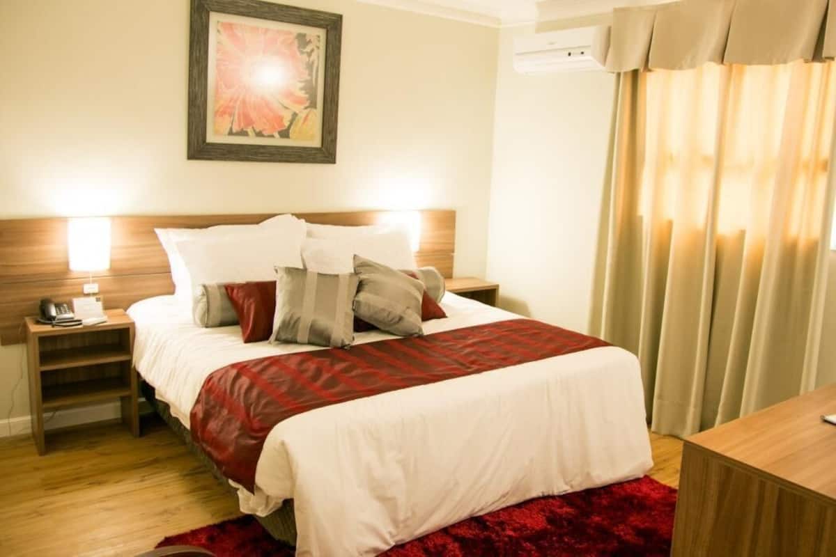 Minibar, in-room safe, desk, blackout drapes