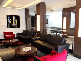 Sala de estar en el lobby