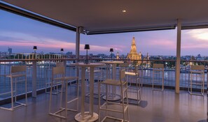 Rooftop bar, alfresco dining, open daily
