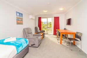 Schallisolierte Zimmer, Bügeleisen/Bügelbrett, kostenloses WLAN