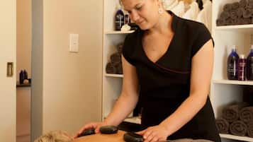 Aromaterapia, massagens musculares profundas, massagens suecas