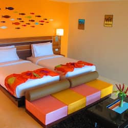 Phòng Deluxe | Bộ đồ giường cao cấp, nệm Select Comfort, minibar