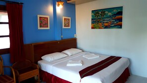 Bangalô luxo, vista para o lago | Camas extras/dobráveis (sobretaxa), Wi-Fi de cortesia