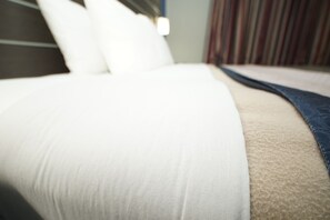 طراز فريد لكل وحدة ومكتب وستائر تعتيم ومكواة/لوح كي